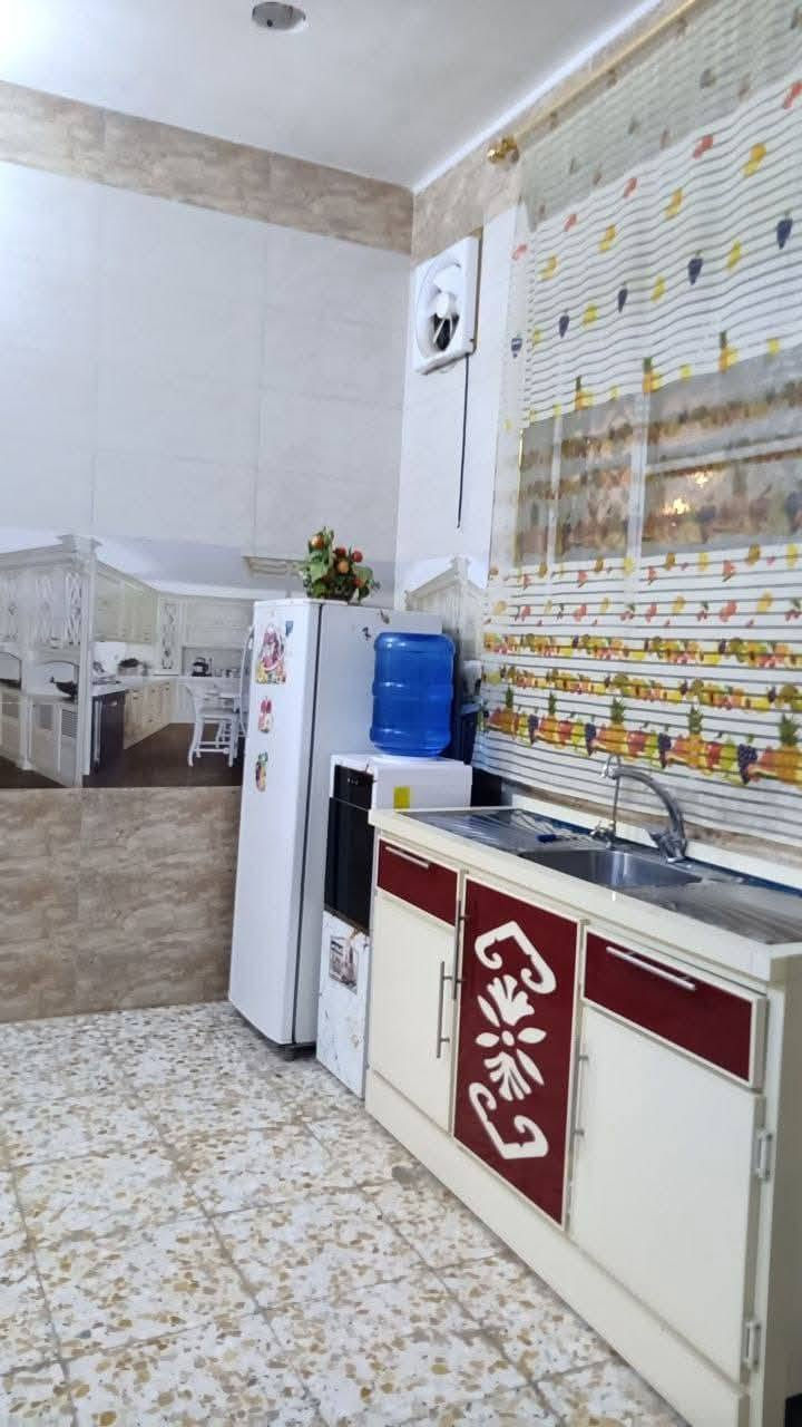 دار للبيع تاجي 24ابوعظام مساحة 200 متر نزال20واجه10
طابو زراعي سند 25

 الموقع كاع علي راضي شارع 7 كافه الخدمات متوفره

البيت مفول من عده الطرمه فقط

يحتوي على استقبال 6×5

قرف نوم عدد2 /   4 × 5

الصاله 4×6 البيتونه على كبر الصاله

مطابخ عدد2 البارد 4×450 والحار 4×2

حمام 🛀 عدد2 واحد ارضي واحد داخل البيتونه مخزن

مناور عدد 2 +طرمة كبيره و حديقة داخل المنزل 

الاستفسار اكثر اتصال علق يجيك الرد والسعر 

على ارقام الهواتف /

***********  واتساب بي
*********** اتصال فقط
@إشارة
