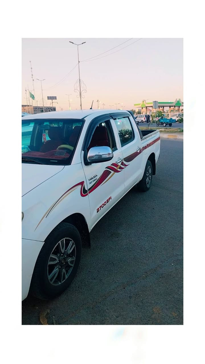 هايلوكس • ٢٠١٢ • مكفوله