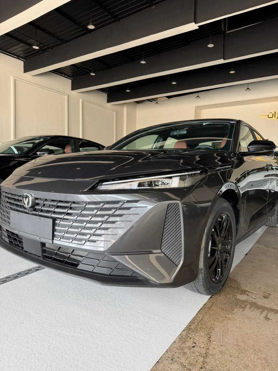 🔥ا Changan Eado plug in 
2026  اقتصاد وقوة !
فول مواصفات🔥🔥
فتحه
كرسي كهرباء
جلد قرميدي
كامرتين 
حساسات
كير تعليك
شانجان ايدو 2026 الجديدة التصميم العصري والأداء الاقتصادي ⚡⛽

🔹 محرك بنزين 1.5L – 4 سلندر
🔹 محرك كهربائي
🔹 ناقل حركة أوتوماتيك
🔹 تسارع 0–100 كم/س خلال 8 ثانية
🔹 استهلاك وقود يبدأ من حوالي 3.8 لتر/100 كم 
🔹 هايبرد HEV مع امكانية الشحن الخارجي
🔹 مقصورة واسعة لـ 5 ركاب
🔹 تصميم رياضي وإضاءة خلفية ممتدة تعطيها حضور مميز 🔥

Changan Eado Hybrid 2026
اقتصادية بالوقود… وقوية بالأداء. ⚡🔥

💰 السعر  مفاجأه🔥🔥🔥 💲

🔹 عنوانه
📍بغداد _ معارض البياع الشارع الاول المميز

📞 للاستفسار والتواصل:
***********
***********

👨‍💻 خدمة البيع بالقسط :
💼 شركة تاج الدين… نضع الثقة والجودة بين يديك✔️
#شركة_تاج_الدين
#تاج_الدين_لتجارة_السيارات
#سيارات_العراق
#سيارات_بغداد
#بيع_وشراء_السيارات
#سيارات_للاقساط
#اقساط_بدون_كفيل
