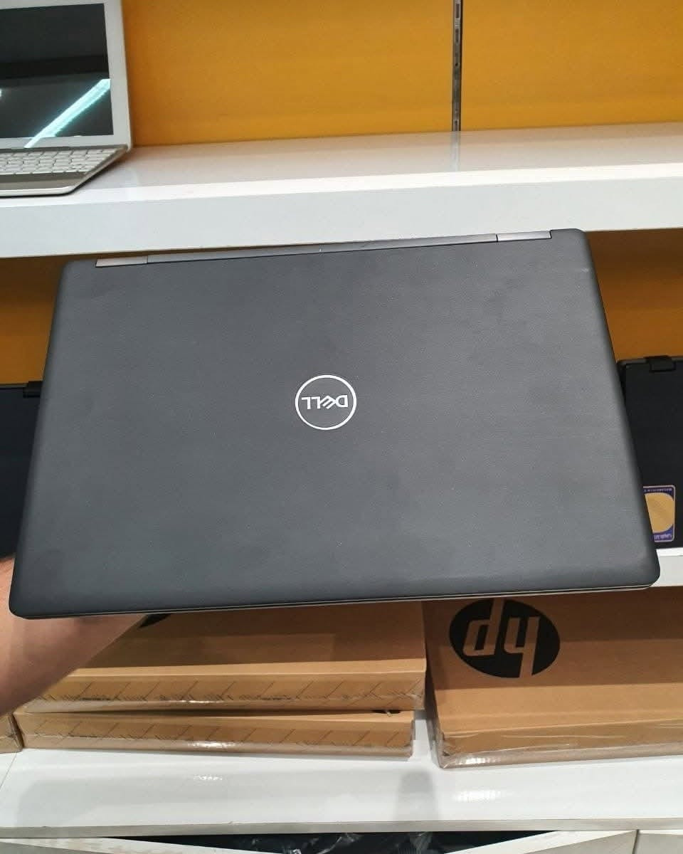 🔥 Dell Latitude 5590  🔥

النظافة شرط اخو الجديد وعل الفحص وين متريد
. 
✅ معالج Intel Core i5 الجيل الثامن
✅ ذاكرة RAM 8GB
✅الهارد  SSD 256GB سريع 
✅ شاشة 15.6 بوصة Touch
✅ نظافة عالية + وصل ضمان
✅ مناسب للدراسة، الدوام، والأعمال
. 
💰 السعر: 265 دينار عراقي فقط
📍 الريادة للحاسبات
📞 ***********
. 
🚚 توصيل إلى بغداد والمحافظات مجاني
هدية الحقيبة والشاحن الأصلي
