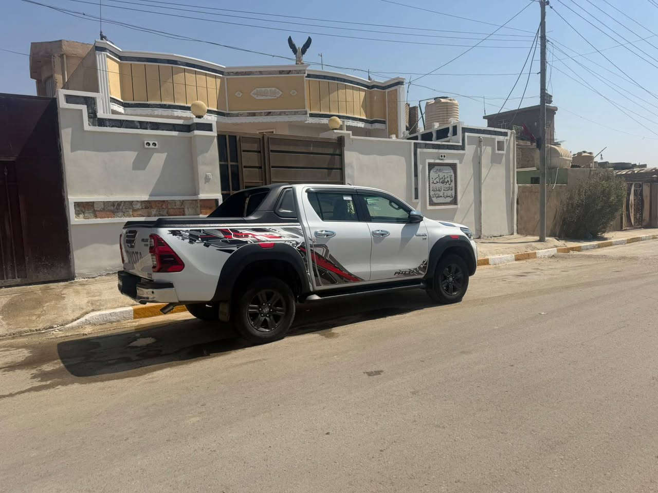 سلام عليكم بيكم هايلوكس تي اردي مديل 2024
رقم اربيل جديد بسمي مكفوله كفالة عامه علوان بغداد 
نتصال عله رقم ‏‪***********‬‏/‏‪***********
