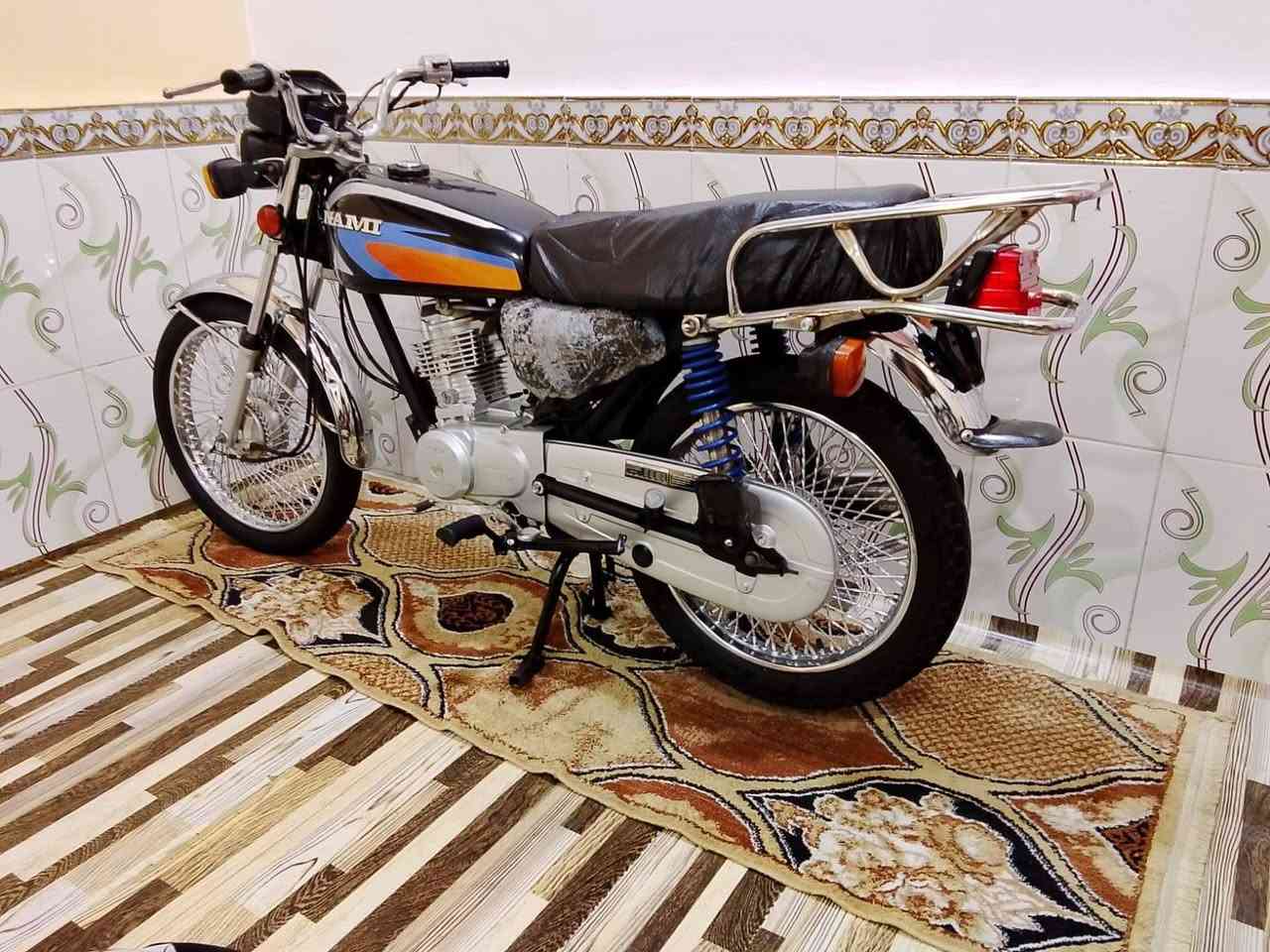 السلام عليكم دراجه موديل 2021 طالعه بال 22 اوراق اصليه السعر 850 وبيها مجال بصره وهذا رقمي في واتساب ***********
