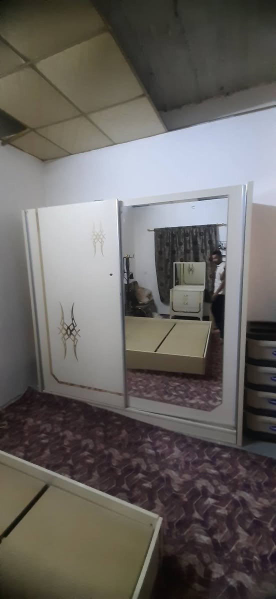 معرض العماد//غرفه نوم تركي مستخدمه بشرط النضافه اي عيب مبيها للأستفسار ***********//*********** كركوك, العراق
