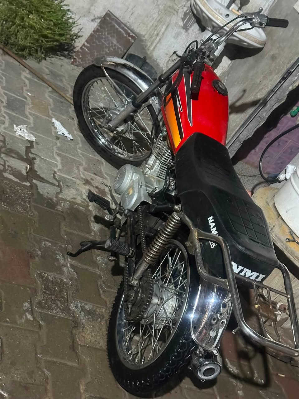 السلام عليكم 
أربعه كير كلك كلك
البيع
دراجه نضيفه حيل
مصروف عليه 

كربلا كنطره السلام
***********
