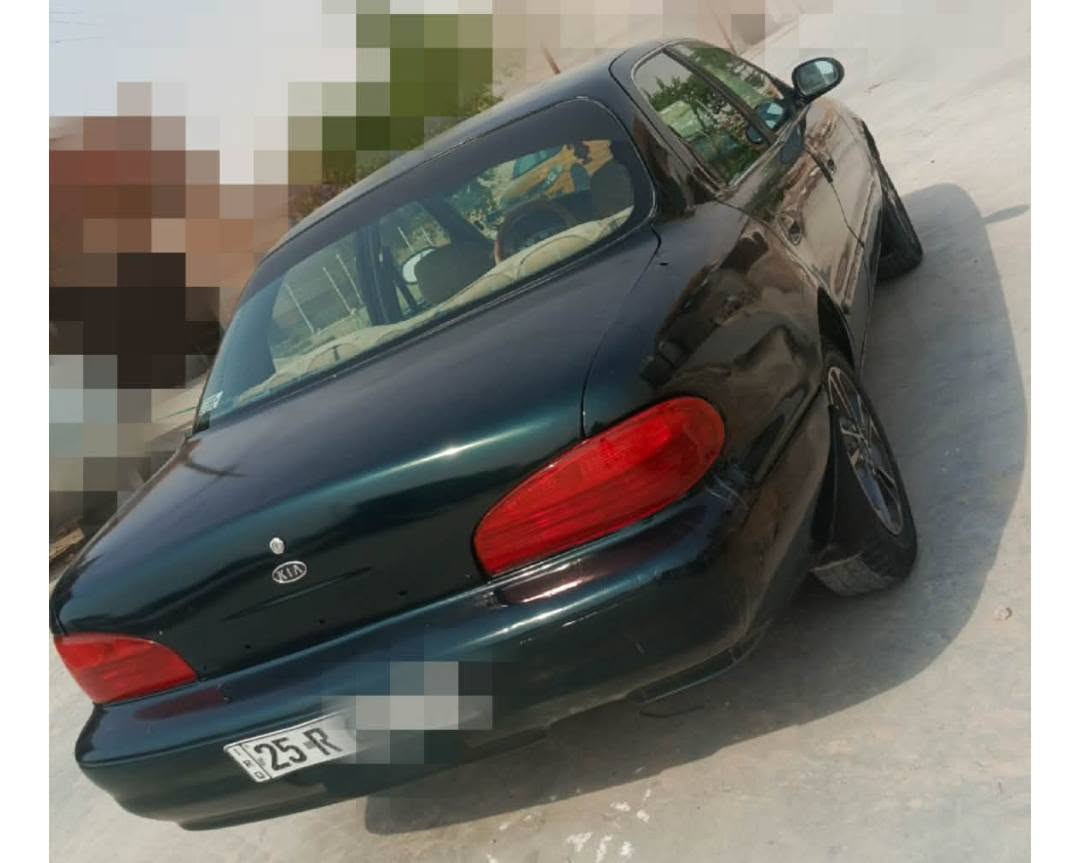 كيا كريدوس موديل1997  گير محرك لوك كوبون بنزين موجود  تبريد ثلج بدون ضرر كل جسم بيلادي سعر38رقم *********** كركوك, العراق

