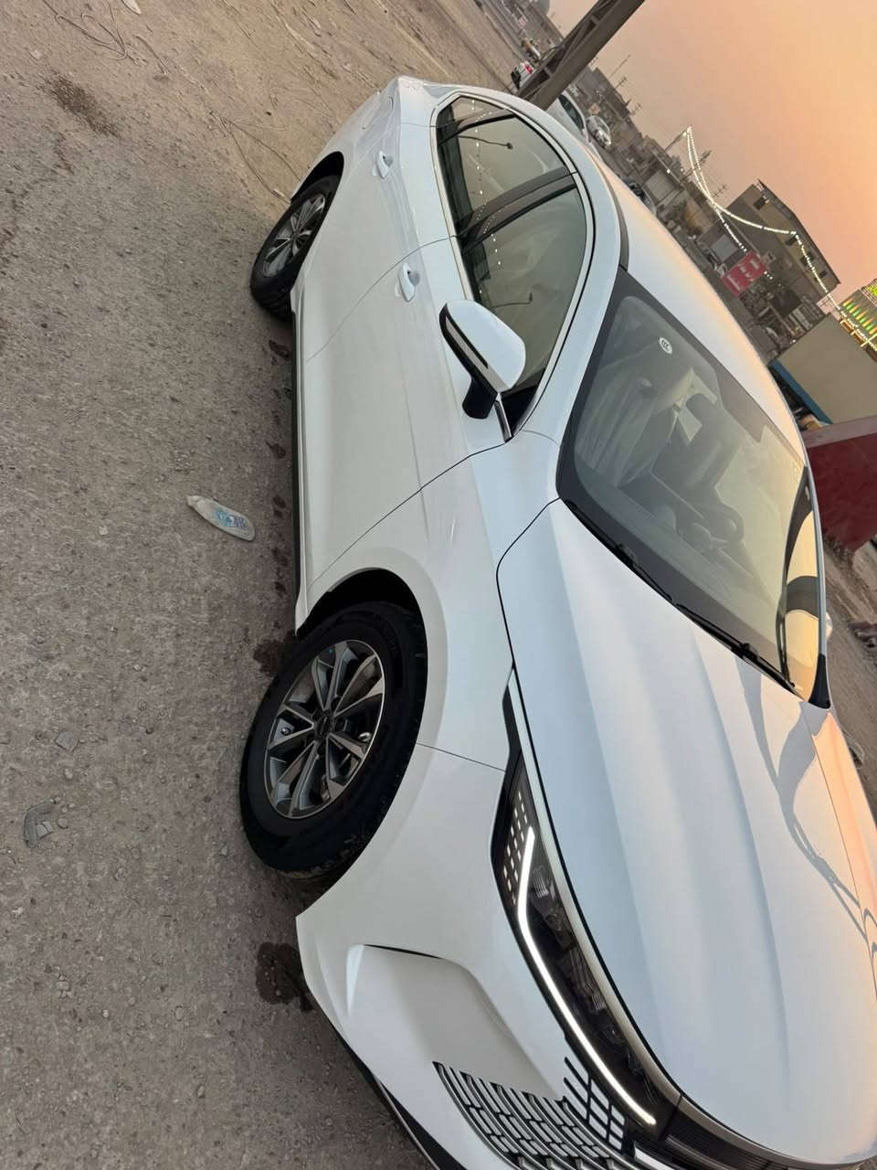 دستروير نضافه١٠٠بل ميه 
حلوه وجاهزه وبيه مجال للشراي 
سعرهه ٢٠ مليون     مكاني بغداد اليوسفيه
***********
