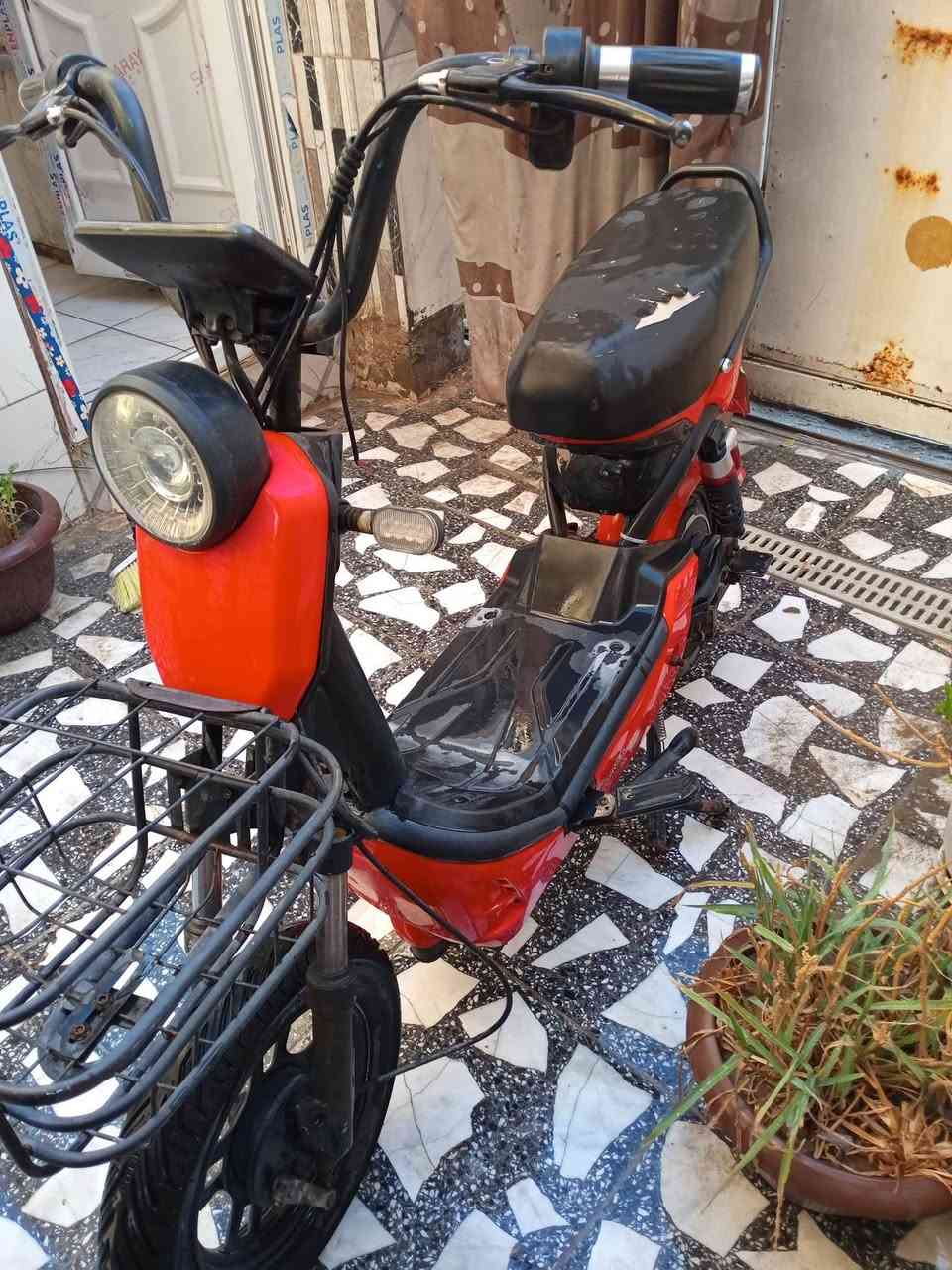 موديل 18 
بطاريات 4 
عوزه بطاريات
السعر 200 
4 سرعات 
ابيع بدون بطاريات 
كربلاء الحر 
***********
