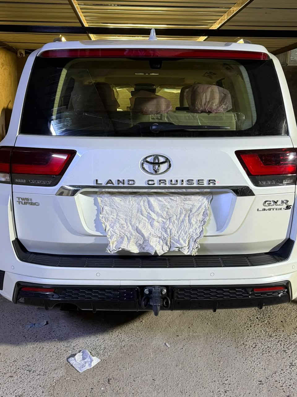 لاندكروزر GXR • ٢٠٢٥ • رقم بغداد