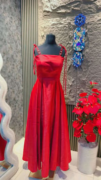 للحجز واتساب 07711004147