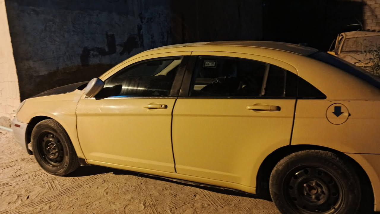 كلايزر سبرنج 2010مكينه2400تيربو
السياره عوزها بس صبغ كير مكينه حداديه تبريد شرط
السياره شرط المداور سنوي ما نافذه 
سعر48
رقمي***********
