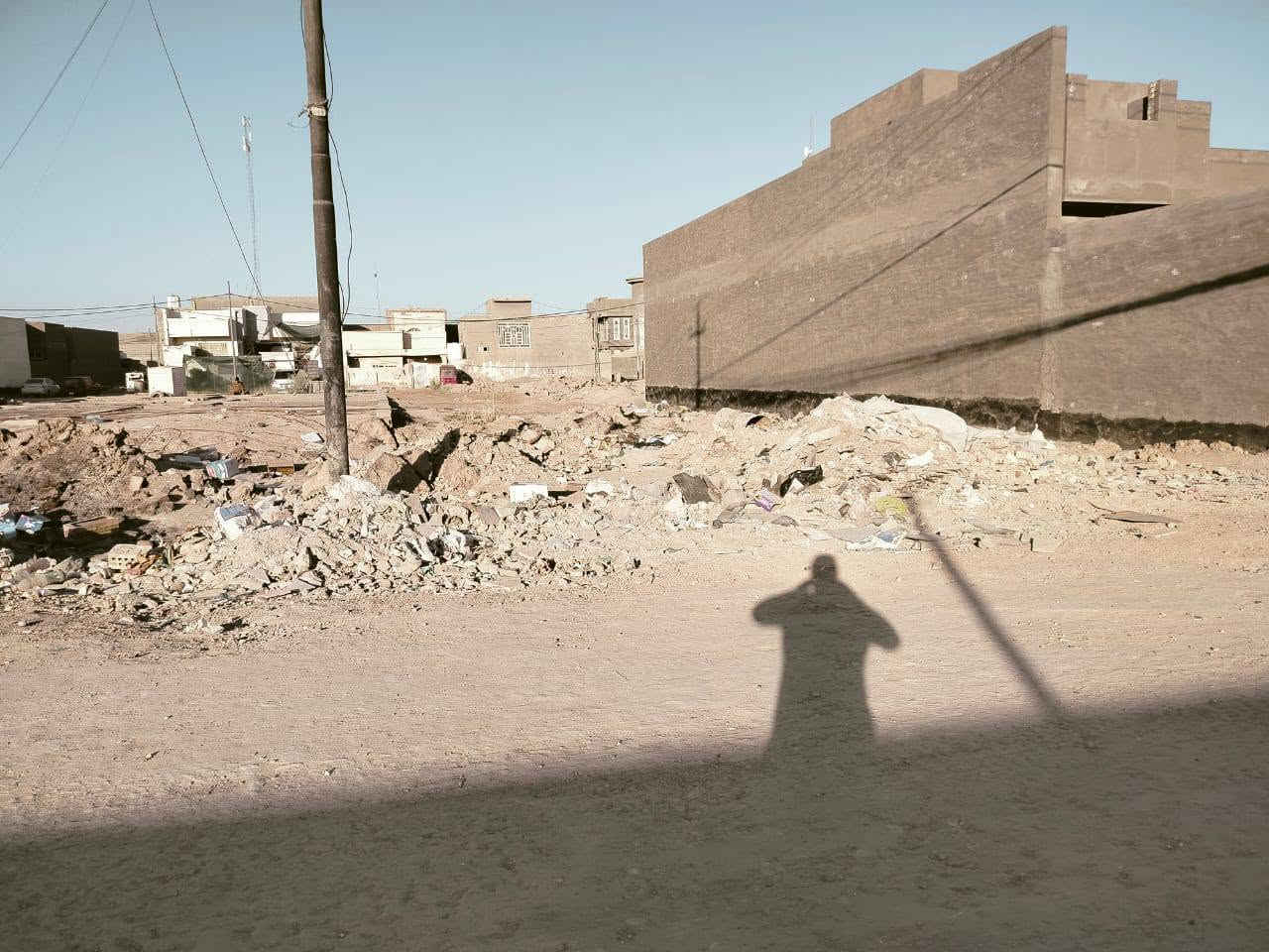 🚨 إعلان بيع: قطعه ارض طابو صرف مساحه 250 متر 🚨
📍 الموقع حي الحوراء مقابل المدرسه مباشر على شارع رئيسي 

بابل - الحمزة الغربي - حي الحوراء 

📄 الوضع القانوني:

قطعه طابو صرف. تحويله مباشر بسم المشتري 
📐 المساحة والإنشاءات:

المساحة:  (250). متر

⚡ الخدمات المتوفرة:
عرض الشارع 15 متر@
خط ماء إسالة.
تبليط
مجاري حديثه 
📞 للاستفسار والتواصل (على مكتب اسوار المدحتيه للعقار الكائن في حي الحوراء مقابل السايلو):

يرجى الاتصال أو المراسلة عبر الواتساب مباشرة على الرقم التالي:

 ***********👉👉👉***********
                           عماد ابو نور
