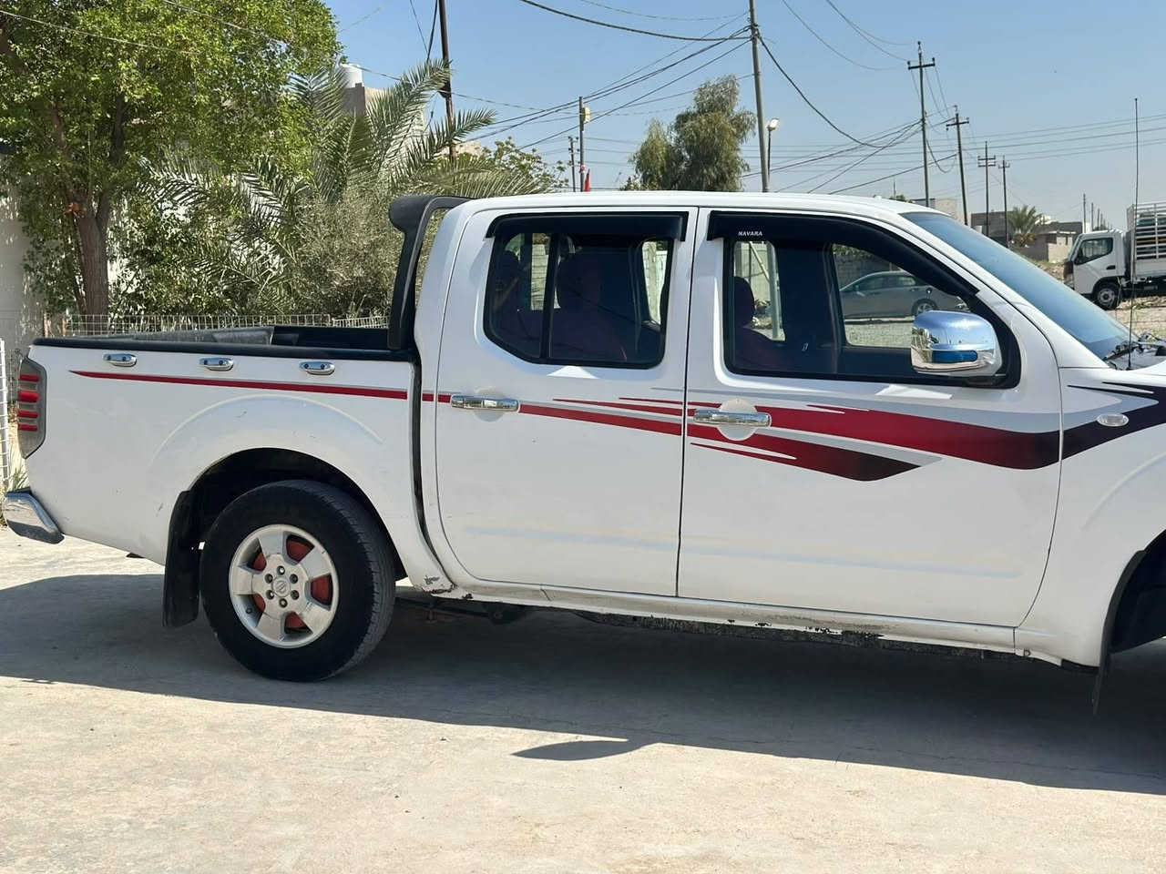 نيفارا موديل 2009سليمانيه هزة جديده سنويه 2028بيها جاملغ امامي وصبغ بابين جهه الراكب النص الجوه فقط وبيها بارد محرك 3000vvt ملكه سيارة جاهزة تبريد ثلج ترايك وين متريد اعتماديه مابيها نقص جاهزة السعر 78ورقة الإتصال ***********مكانها ديالى

