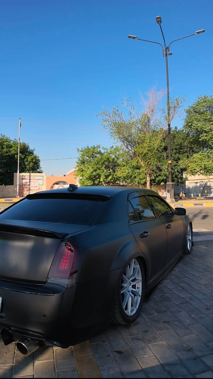 السلام عليكم
Chrysler 300 s 

2021 

5.7 Rt

السيارة ماشية ٨٢٠٠٠ كيلو 

عليها هواي ترتيبات 

١- سقف رولز رويز

٢- لدات متغيرة الوان 

٣- جكات ريمونت

٤-برمجة مكينه سيفتي

٥- تغليف اسود طافي 

٦- لحاية ودوسات ودفيوزر

من الاخير فول ترتيبات 

حادثها: جاملغ نصة وبنيد 

ايرباك راجع سستم 

مكانها: النجف 

سعرها : 245 وبيها مجال بسيط 

***********

***********

