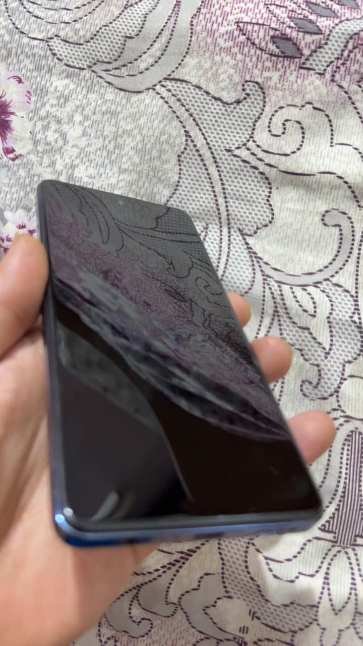 السلام عليكم جهاز جديد فقط مفتوح من كارتون غير مستخدم فقط جهاز لا كارتونه لا شاحنه ضايعات 
جهاز جديد ممستخدم ابد 
ذاكرة 256 
فول مواصفات تخبل 
مكاني بغداد حي جهاد قفلة 200 
***********

نص مكتوب في الصور:
- هاتفي XOS Based on Android V13.5.0 الطراز Infinix X6837 اسم الجهاز Infinix HOT 40 Pro وحدة المعالجة المركزية Helio G99 إصدار Android 13 الكاميرا الخلفية 108M TRIPLE Camera الكاميرا الأمامية 32M ROM 256.00 GB RAM 8.00 GB 5.00 GB + 8 GB قابلة للتوسيع الشاشة 1080X2460 البطارية 5000mAh
