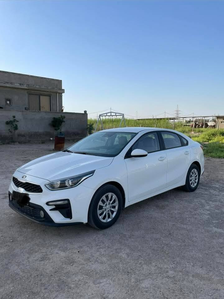كيا سيراتو خليجي موديل 2020 للبيع فقط بدون مراوس السيارة مكفولة كفالة عامة بعدها بتايرات الشركة
السعر 155 وبيها مجال 
للاستفسار :*********** ديوانية, القادسية

