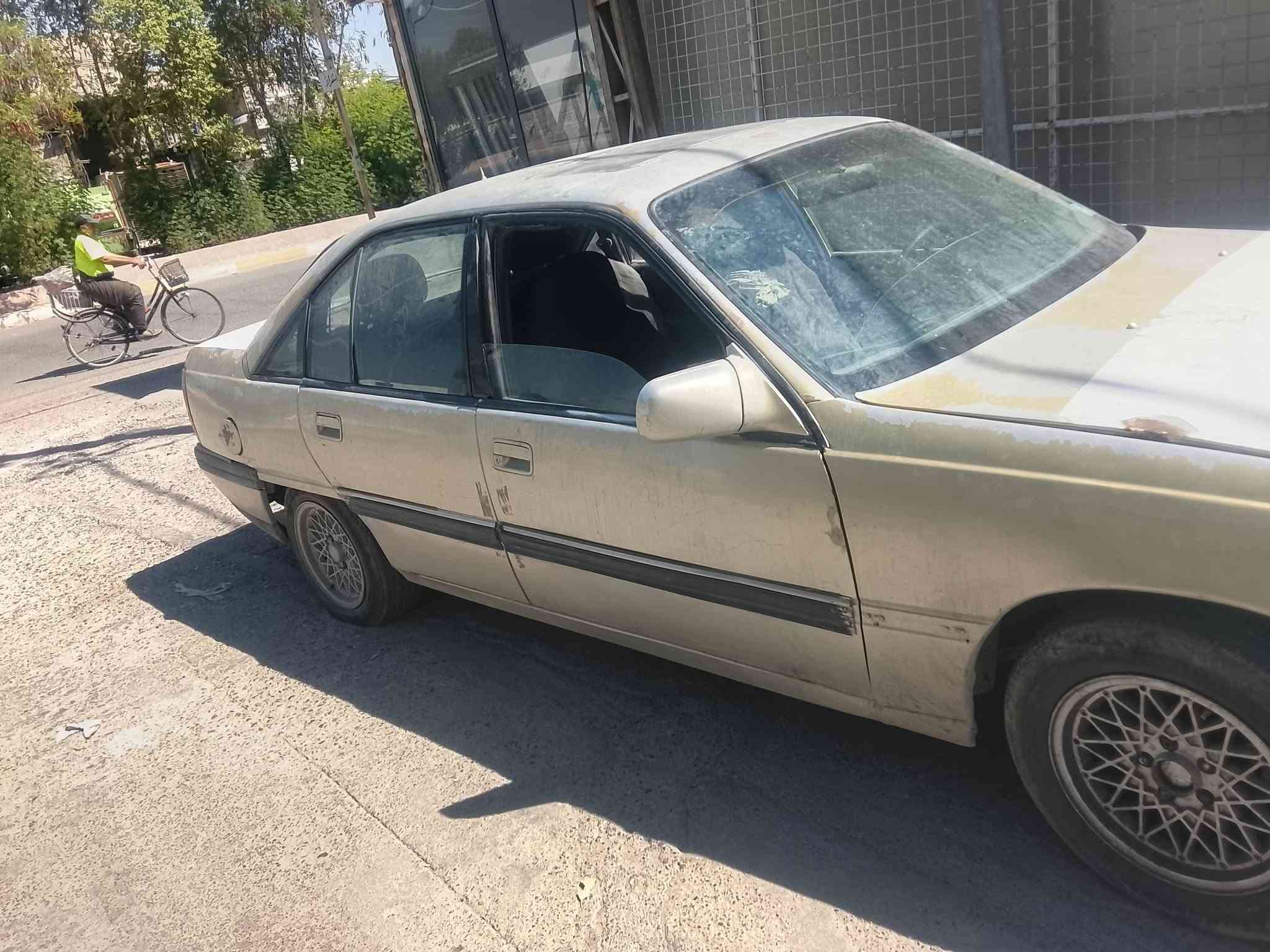 سوفريلت ٢٠١٢ فقط وكاله كير عادي سعر ٣١
اوبل ١٩٩٣ رقم دالي سنويه عضم عاج شرط تحويل سعر ١٣ 
رقم واتس اب ***********
