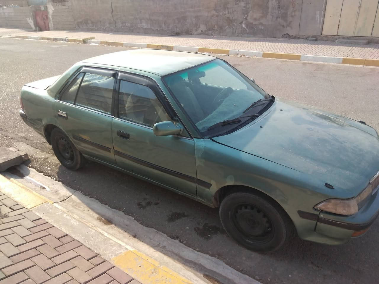 تويوتا كرونه 1992 كير أوتوماتيك محرك أبوالكف استيرن يسره بلاد كيرومحرك شرط رقم بغداد رقم وسنويه جديد سعر25 ورقه مكان في طوز ***********
