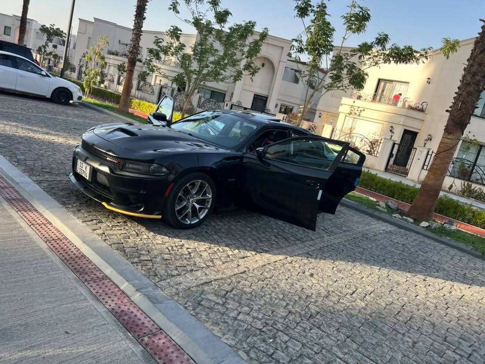 RT/PLUS ار تي بلاص
وكالة هارلم 

الموديل :2019 (خليجي) 

اللون : اسود ملكي 

(مكفولة من الصبغ والتبديل والبارد)

المحرك : 5.7 . V8

عداد المسافة : 62000 كم

رقم بغداد الجديد

المواصفات

نسخة RT PLUS

رادار امامي

نقطة عمياء 

حساسات خلفية 

رادار جانبي مع مانع تصادم

شاشة كبيرة مع نظام ملاحة نفكيشن GPS

سستم صوت البابين مع سماعات بريميوم

ويل قياس 20 انش

مصابيح امامية زنون

كشافات الضباب زنون

فتحة سقف (سلايد)

مقاعد رياضية

المقاعد الامامية كهربائية

تشغيل عن بعد

ستيرن كهربائي

تدفئة ستيرن 

محدد سرعة مع تنبيه مغادرة المسار

مرايات تعتيم تلقائي للضوء العالي

دخول ذكي 

وبعد هواي مواصفات

سيارة فول 1/1

للبيع او للمراوس مع تويوتا كراون او كامري هايبرد حادث خفيف

للأستفسار الاتصال على

***********
