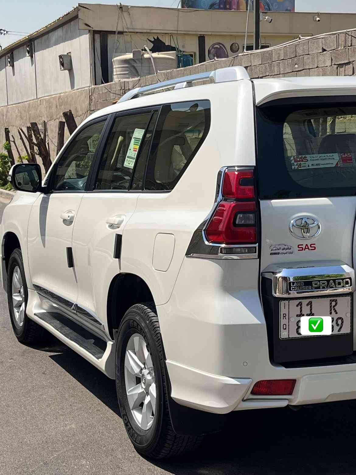 السلام عليكم
تيوتا برادوTXLام الطفايه (sas)

دبل تانكي 

رقم بغداد بأسمي تحويل ثاني يوم 

سته سلندر 
فور ويل 
فتحه سقف 
بصمه تشغيل
لايت زنون هايلوجين 
حساس امامي وخلفي 
كامره اماميه خلفيه جانبيه 
مري شفط 
اشاير ترحيب 
تشغيل عن بعد 
مري قلاب 
٣قطع تبريد 
سبير تعليك 
كشنات وكاعيه مغلفه جلد 
وباقي المواصفات المعروفه 

(ملاحضه فقط مكينه مفتوحه بل شركه وكل صيانتها بل شركه )

سونر مرفق بل منشور 

السعر360 مجال للشراي 

مكاني بغداد حي الاعلام 

***********
***********
