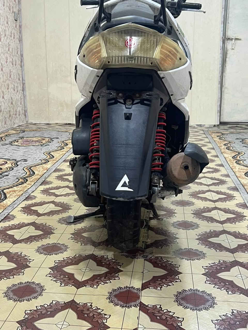 سلام عليكم دراجة سكنس فحل ياباني للبيع دراجة نضيفة شوفت عينك سعر 850
تواصل ‭775 086 5403‬

