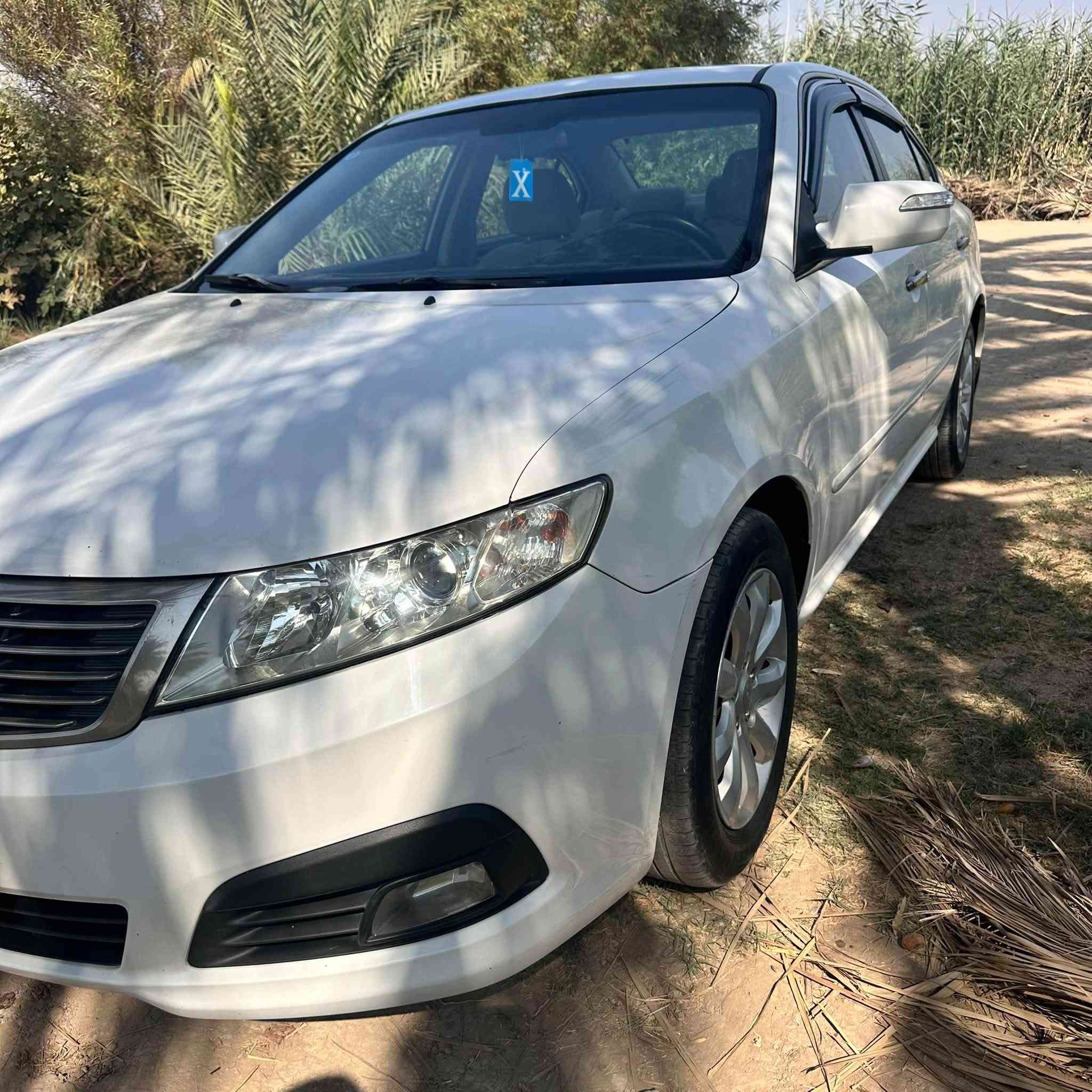 السلام عليكم أوبتما 2009  خليجية سنويه بسمي
كير مكينه مامفتوح عل وضع الشركه سبير ما نازل 

السياره خير من الله محفوظه ماشيه 182 

بيه صبغ ربع جاملغ عكس سائق بدون فتح والباقي

كفاله السياره مابيه فتح ولا قطعه 

السعر 130 وبيه مجال ***********
