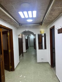 شقة داخل البارك • دور ثالث • ٤ غرف