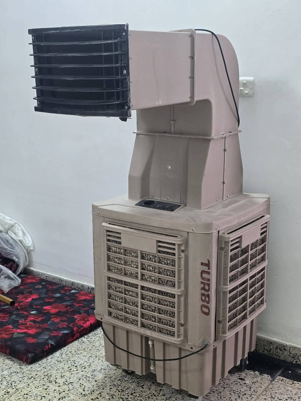 مبرده للبيع نظيفه مكانه التأميم ***********
