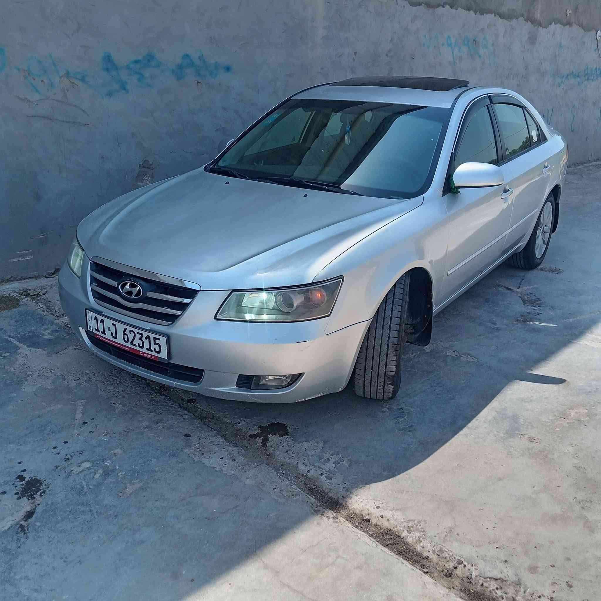سلام عليكم للبيع سوناتا موديل 2008وارد أمريكي 6سلندر فول مواصفات فتحه سقف حساس خلفي تبريد ثلج رقم بغداد دولي بيه 4قطع صبغ أثر جراد بدون فتح ولباقي كفاله لسياره احلى من لصوره خابر وتدلل الاستفسار *********** مكان السياره لحمزه الغربي خيكان
