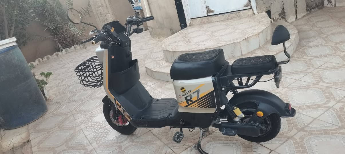 R7 موديل ٢٦ • بطاريات ٣٢أمبير • مشتغل شهر