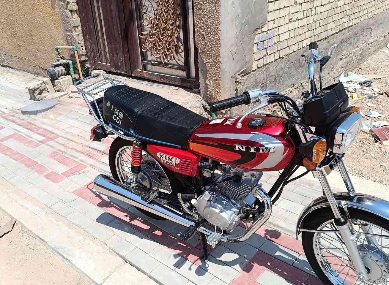 من رخصتك أدمن 
سلام عليكم 
دراجه اربعه نامه للبيع دراجه مناقصه اي شي محرك نضيف ممفتوح كهربائيات كلها شغاله 
دراجه هندر واحد تشتغل 
السعر : 700 وبيها مجال 
عنوان : كربلاء امن الداخلي قرب متوسطة صناع الأمل 
الرقم : ***********
