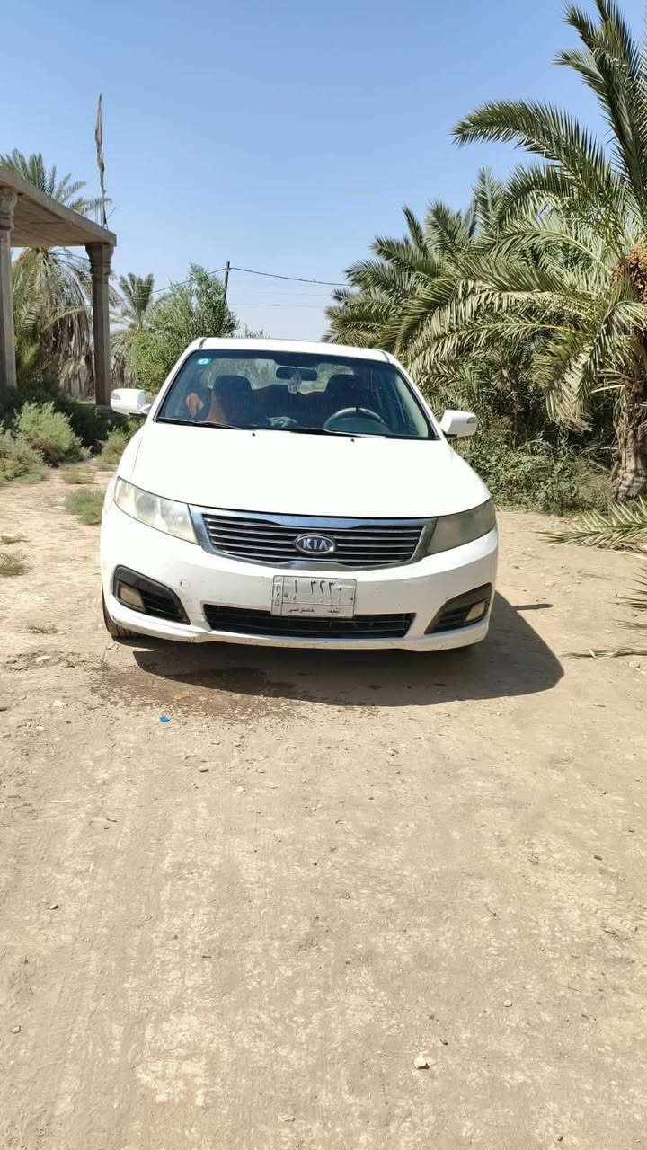 السلام عليكم كيا اوبتيما موديل 2010خليجي
فول موصفات بصمه فتحه مكينه أربع حساسات 
جاهزه مكينه كير تخم تاير تبريد فول 
السياره بسامينه ***********السعر110بيه مجال
