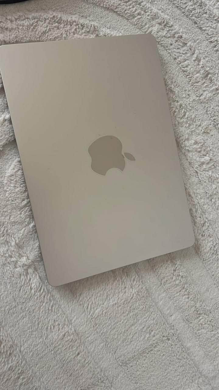 MacBook M3 13 inch
مستخدم قليل جدا 
بطارية ١٠٠ 
بدون خدش او تصليح 
رام ٨ 
هارد ٥١٢ 
يتوفر توصيل لجميع المحافظات 
***********
