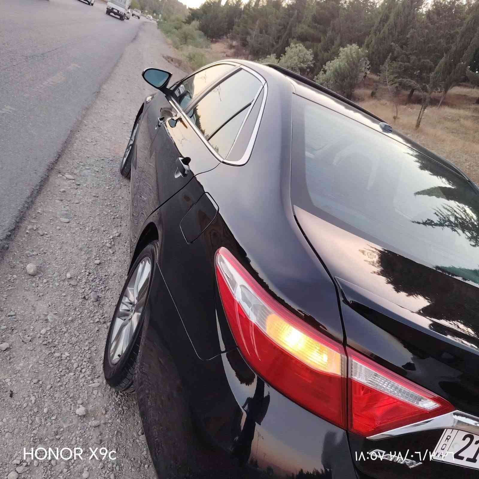 سلام وعليكم
كامري البيع 

موديل 2017

قطعتين صبغ جاملغات خلفيه فقط 

130وبيها مجال 

***********
