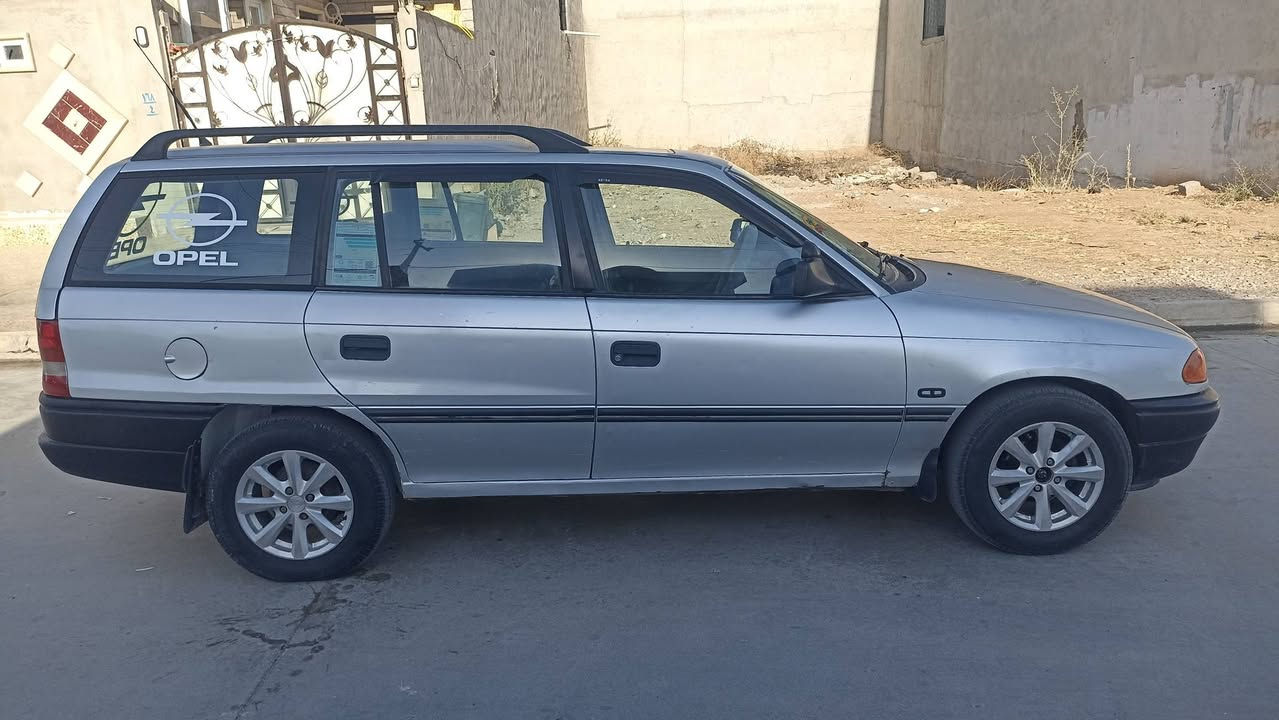 استرا استيشن للبيع مديل 1992
بدون صبغ صابغن مال دكتور 

بدون دعم 

محرك بدون صرف شرط 

جام كهرب 

مري كهرب متحركه 

تبريد بيها بس ما يشتغل 

العنوان موصل يارمجه الشرقيه 

اتصال ***********
اتصال ***********
