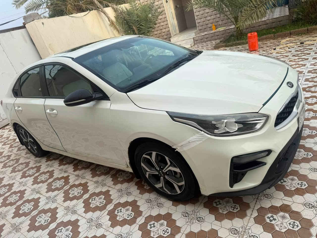 السلام عليكم كيه فورتي ٢٠٢١ متحايه السياره رقم بغداد سياره حلوه وخير من الله ومحوره منضومه مال غاز  اتعهد كير ومحرك وصوليات لان السياره منتجيه ومصلحه 
السعر ٩٥ وبيها مجال للجيه مكان ناصريه شارع السفينه رقم التلفون ***********
