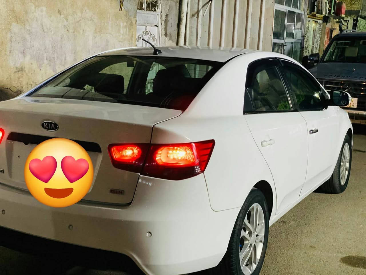 سيراتو • ٢٠١١ • ضربة خلفية
