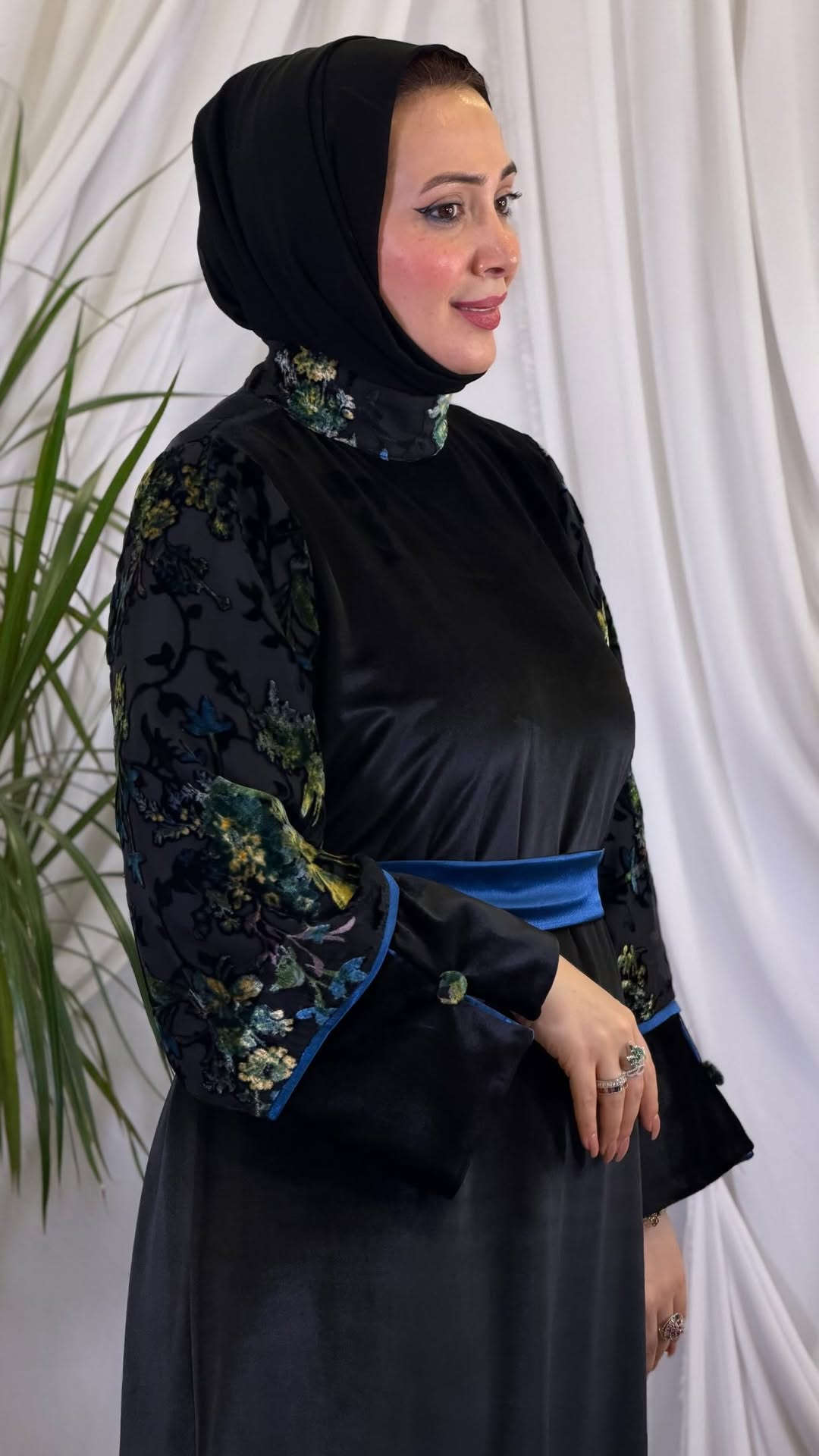 جلابية عباية • مخمل حرير • شتاء 2026/27