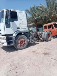 شاحنة • للبيع