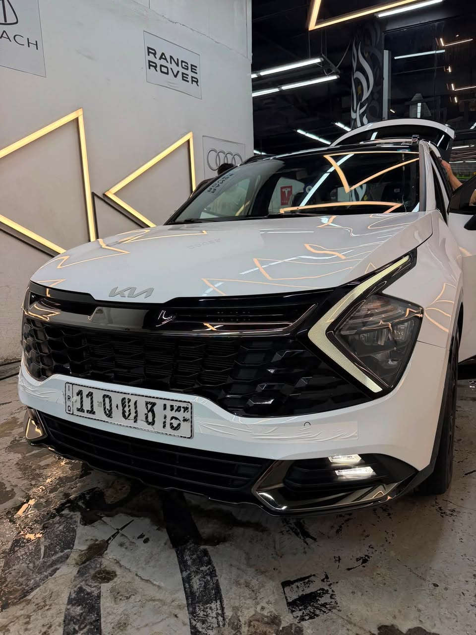 سبورتج 2025 بلاك ادشن فول مواصفات  للاخير
رقم بغداد 
السياره جديده بيها بارد واضح  بلفديو وسونر جديد 
المواصفات 
1-بانوراما 
٢- بصمة +تشغيل عن بعد + ترحيب عند الاقتراب 
٣- صندوك شفط 
٤-داخل جلد وكنتار زيتوني واسود 
٥_كشنات كهرباء  + تدفئه 
٦- تحكم ستيرن كامل + شفتات + تدفئه 
٧-شاشه متصله تدعم كار بلي 
٨- ليد امامي خلفي +حساس امامي خلفي 
٩ - ويل كب ١٩ وتخم تاير جديد 
١٠-تبريد منفصل +قطعتين تبريد 
١١-محرك ٢٠٠٠ دوش كفاله مع الكير 
١٢-سايدبريك بصمه 
١٣-وضعيات قياده

  السعر الاتصال : *********** بي واتساب
