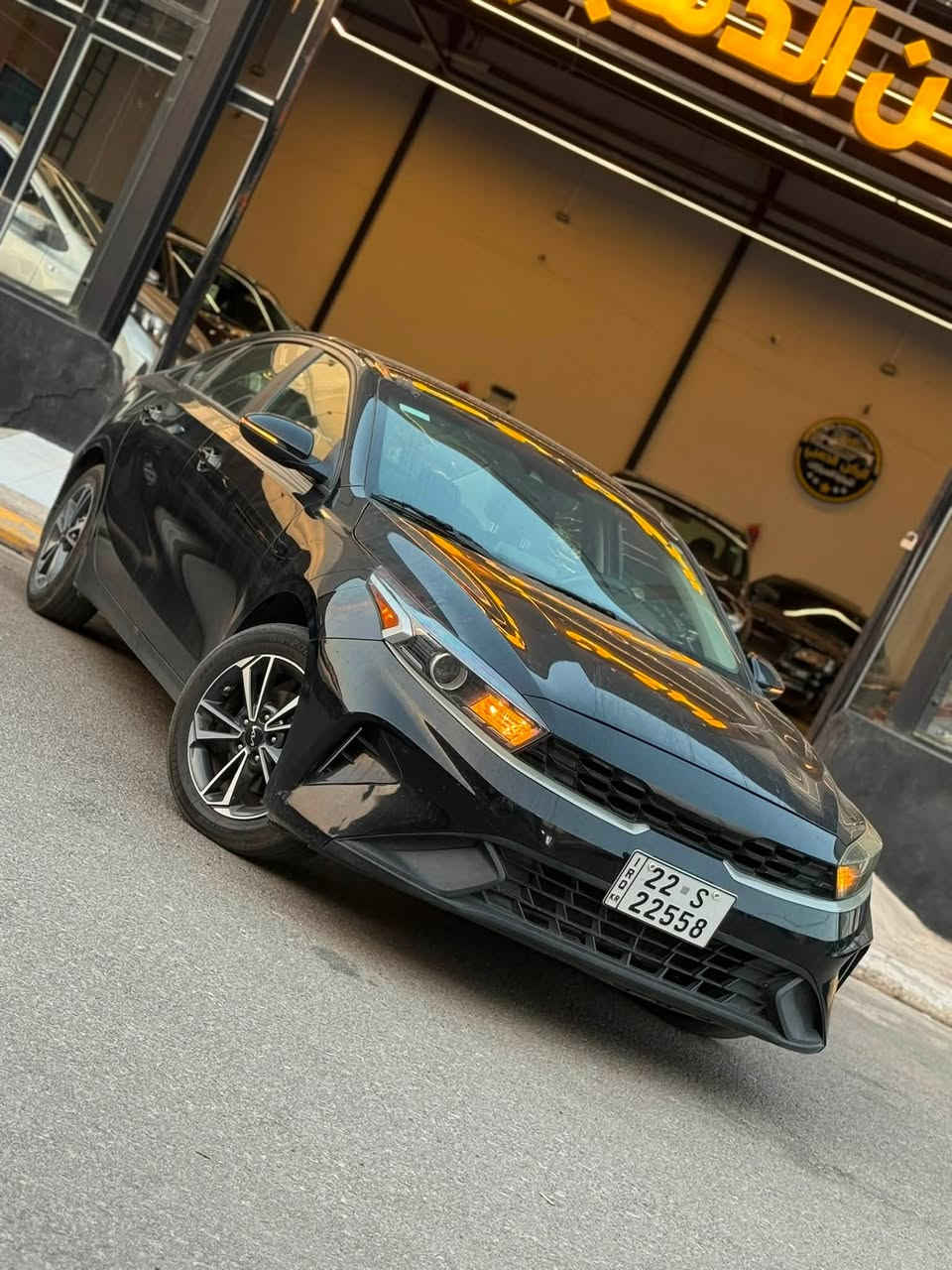 🚗 للبيع: كيا فورتي LXS موديل 2023
📍 مكان السيارة :  موصل مدينه المعارض الجديده 
معرض الركن الذهبي 
📞 للتواصل: واتس اب    ***********
                                              *********** 
🛠️ المحرك: 4 سلندر 2000 دوش المرغوب
السعر 131$🔥🔥🔥
⚙️ المواصفات:

• شاشة كبيرة وكاميرا
• CarPlay و android
• تحكمات ستيرن
• أوتو ستوب
• قيادة ذاتية
• تحديد سرعة وتحديد مسار
• رادارات أمامية وجانبية وخلفية
• مثبت سرعة
• مانع انزلاق
• 3 انضمة قيادة

⚠️ أضرار السيارة:
• بوند فقط 
بدووون دواخل ✅
بدووون ايربك ✅

📌 تفاصيل إضافية:

• لون السيارة اسود 
• الكير والمحرك بحالة ممتازة – شرط الفحص 
• صدر وخلف "بلادي"
• الرادار وحجر البيئة والكزوز  كلها أصلية
• السيارة بحالة ممتازة وبدون مصاريف
