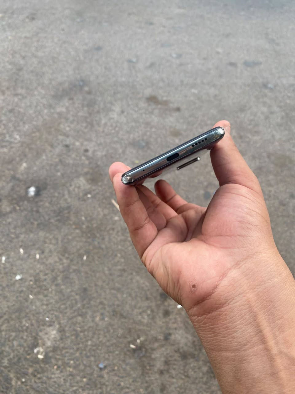 السلام عليكم بوكو x3 Gt ذاكره 256 الجهاز 90 فريم  نضيف مبدل فقط شاشه مال تفصيخ للمراوس فقط العنوان المنصور تقاطع الرواد ***********
