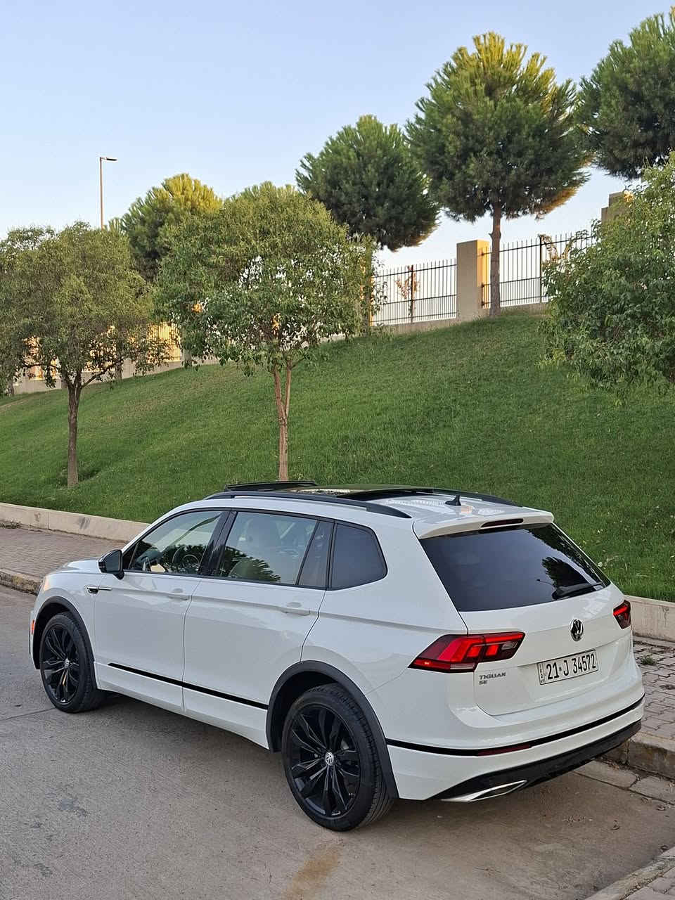 بسم الله الرحمن الرحيم
VOLKSWAGEN TIGUAN SE R Line BLAKE 2021

 
فولكسفاغن تيكوان R Line BLAKE 2021  السياره 7 راكب لون ابيض داخل ابيض ماشية 43 الف  فول مواصفات بانوراما شاشة جبيرة كامرا بصمة أبواب بصمة بريك بصمة رادار امامي رادار جانبي  حساس خلفي امامي كوشنات كاربا كوشنات جلد تدفئة تبريد قطعتين ويل كب تخم تايرات جديد السياره حيل نضيف جاهزه مابيها اي نقص بشرط كير محرك ايرباك كله بشرط السيارة بدون صبغ حتى دعاميات بلادي رقم شاصي موجود بالمنشور مكاني سليمانية السيارة بسمي للاستفسار *********** سعر 183
