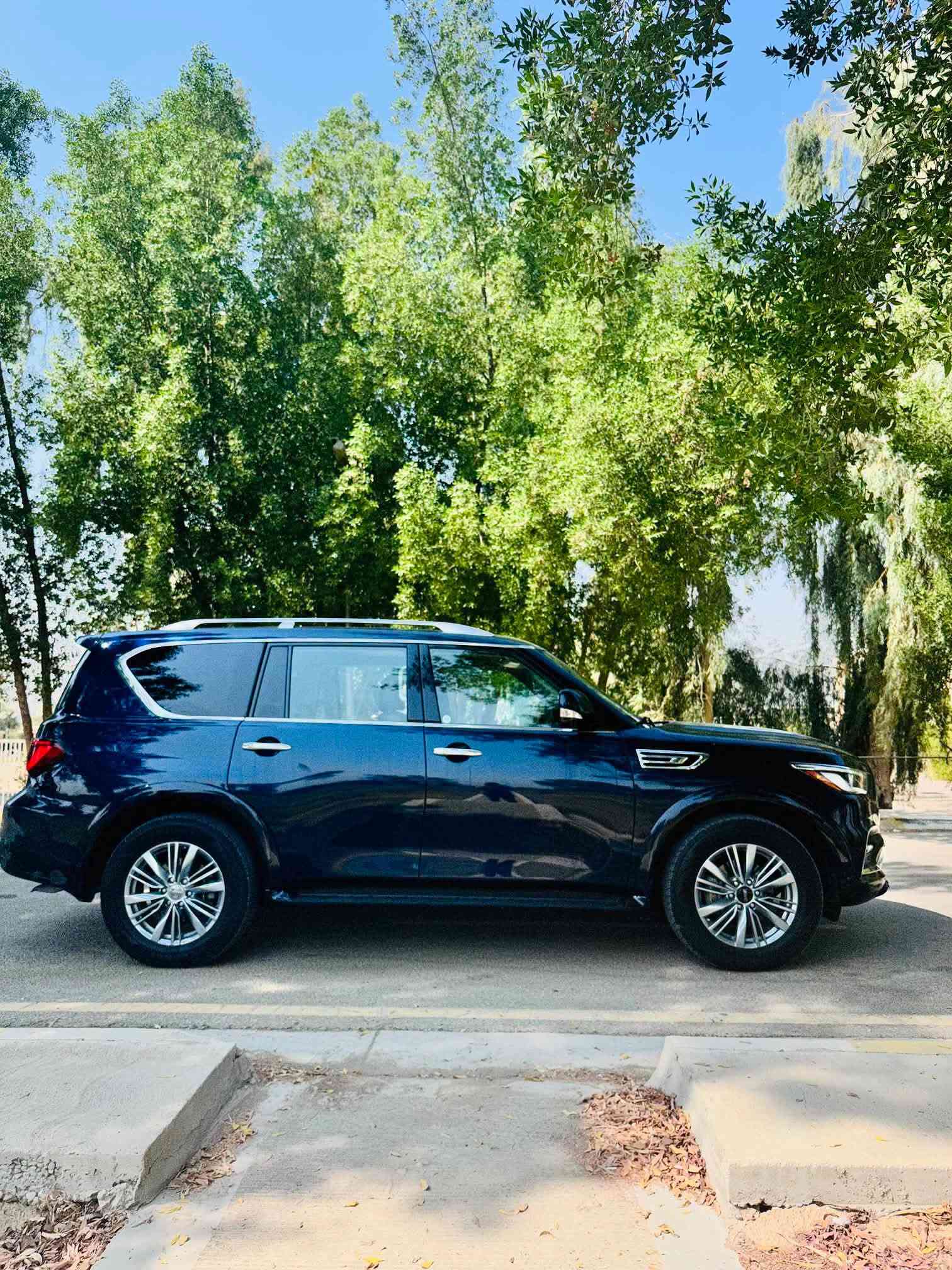 إنفينيتي QX80 
موديل 2024:
رقم بغداد كتاب شهداء
💎 للبيع: إنفينيتي QX80 موديل 2024 (Infiniti QX80 2024) 💎
!
📌 التفاصيل والمواصفات:
 الموديل: 2024
 المحرك: V8 سعة 5.6 لتر بجهد جبار وأداء سلس
 العدّاد: [46 الف]
 اللون الخارجي: [ازرق نيلي]]
 الحالة: [جديدة تماماً]
المواصفات :
 نظام دفع رباعي ذكي (Auto 4WD / Mode Switch)
 مقاعد جلدفاخرة مع خاصية التبريد والتسخين والذاكرة
 شاشات عرض مزدوجة متطورة تدعم Apple CarPlay و Android Auto
 نظام صوتي فاخر (Bose Performance Series) صوت محيطي نقّي

 فتحة سقف كهربائية + كاميرات 360 درجة مع رؤية محيطية شاملة
 حزمة أمان متكاملة: تحديد مسار، رادار تفاعلي، نظام فرملة طوارئ، وتنبيه النقاط العمياء
:حادث بسيط طخة بسيطة بجاملغ الخلفي بدون دواخل وباب وجاملغ كلير من امريكا ]

📞 للتواصل والاستفسار:
 رقم الهاتف / واتساب: [***********]
 الموقع / العنوان: [بابل مسيب ]
