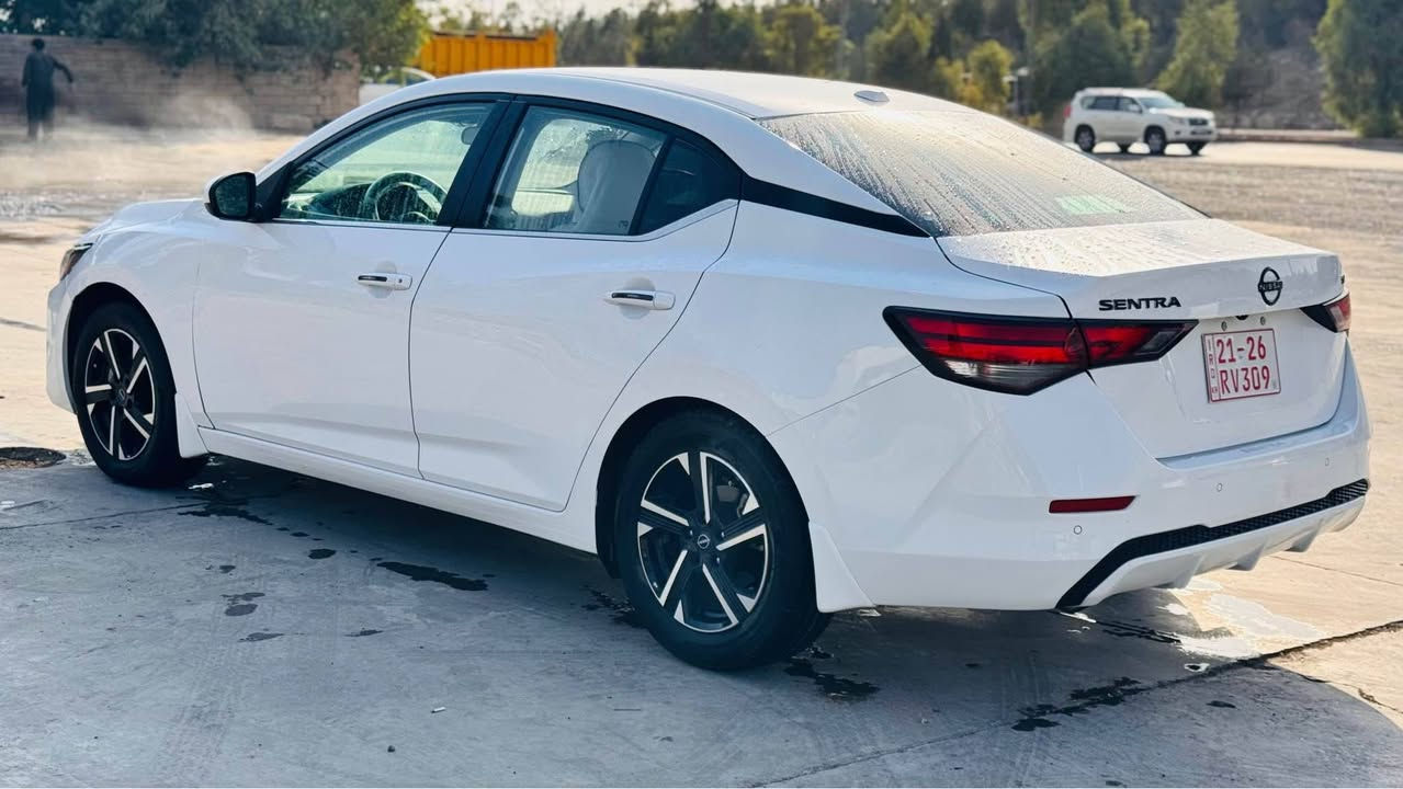 nissan sentra  2024    SV
-بەسمە
-دەرگا بەسمە
-ناو کرێمی  
-کوشن جلد 
-ڕادار ی پێش و دواوە 
-ڕاداری لاتەنیشت
-حەساسی پشتەوە
-خەتی جادە 
-ئەوتۆ هۆڵد
-ئەوتۆ برێك 
-ئەوتۆ ستارت
-ئاوێنە هیتەر
-ئاوێنە کارەبا
-پێش و دوای کامێرا
-نیزمای تەبرید
-گێچ ئلیکترۆنی 
-شاشە گەورە  
-لایت لید 
-تەنها 17 هەزار ڕۆیشتووە
-سێ مۆدی لێخورین 
-ئیکۆ
-سپۆرت
-نۆرمال 
-کۆمەڵێ مواسفاتی تر 
 -ژمارە کاتیە گەڵایکی مەعرەزانەی دراوە هەزە و بەڕادیش کراوە کاتیەکەشی مانگ و نیوێکی ماوە 
بە نیسبەت بۆیاغ بۆنیتی بۆیاغە لای سایەق یەك تۆز ناوی گرتووە لەگەڵ دوو پەنجە نوکی  چاملغی بۆیاغە 
دوو شوێنی تریش بستێ ساردی هەیە 
-ڕۆنی مەکینە و هەموو شتێکی تازەیە بە شەرت
کامل مەسروف کراوە
نرخی ١١٥ وەرەقە 
شوێن چەمچەماڵ تەکیە 
*********** السليمانية, العراق

