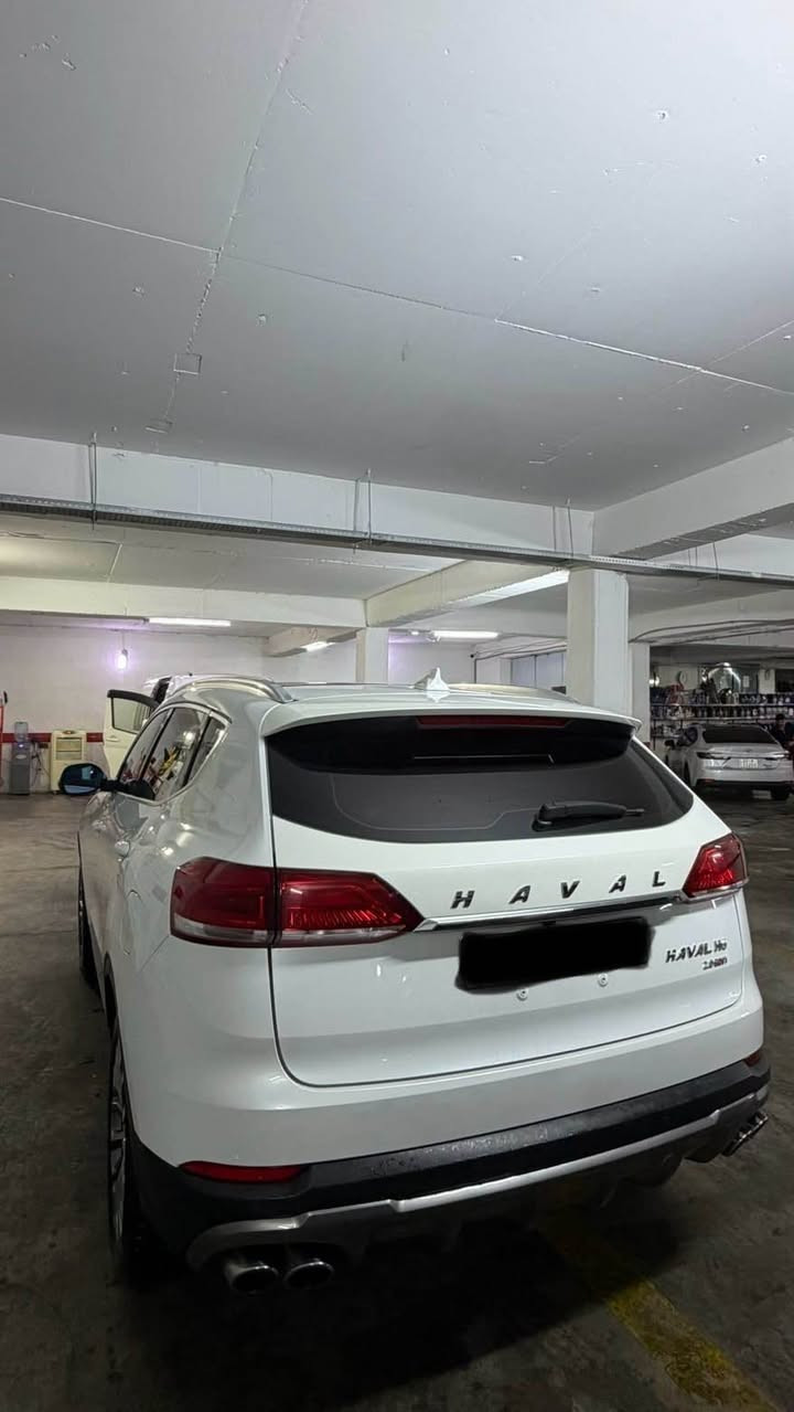 Haval H6 2020 
قەپات قەپات مواسفاتی خەلیجیە دەعامی بۆ دەعامی بەشەرت بێ سبوخ بێ ساردەکوت بێ تەزرە بێ شوختو قۆپە تەنها ٢٨ هەزار کیلۆمەتر رۆشتوە گێرو مەکینەی نەکراوەتەوە، هەموو شتی بەشەرتی ١٠٠ فیتەر مواسفات(بەسمە، دەرگا بەسمە، کوشین جلدو کارەبا و غەزن، پەردە بیلادی، لایت زینۆ و بەگلایت لید، پانۆراما و زۆر مواسفاتی دیکە…….) 
*********** أربيل, العراق
