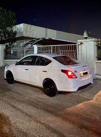 نيسان صني • ٢٠١٦ • أبيض