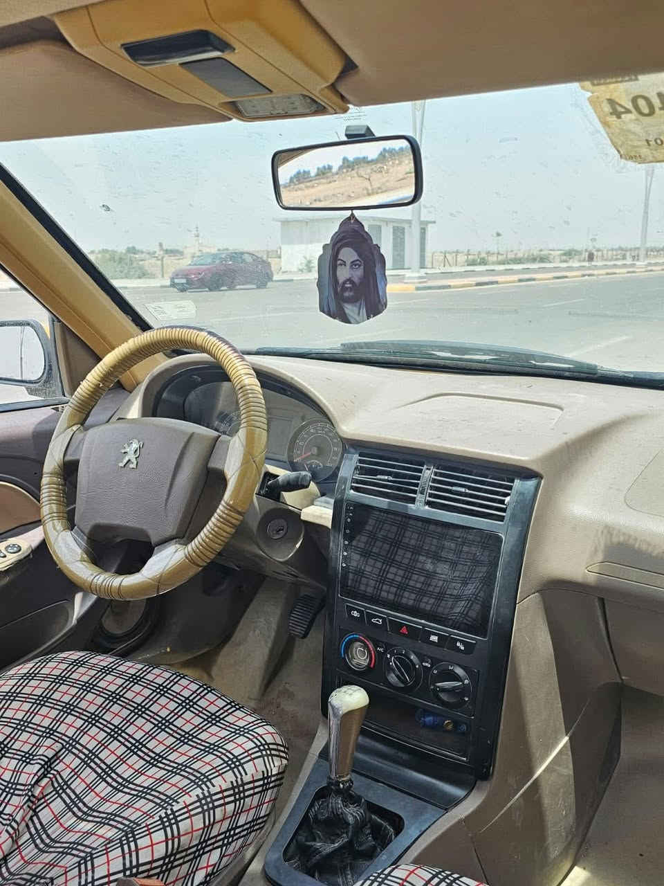 السلام عليكم
بيجو 405 مديل 2016
كير ومكينة كفالة  فرنسي 
لا تنقيص ولا تبخير شرط الفحص 
بدون ضربة ولا صبغ فقط معمره هلالات 
ادامه للسياره كاملة بلكات ونوزلات وعبوه  
وحدادة جاهزه امامية وخلفية 
مشط ستيرن جديد
درايم شفتات جديده 
دبه هوى بريشر جديده
ربل مكينة فوك وجوه جدد وفافونه هم جديده
بولبرن اماميات زوج جدد
تايرات تخم جديده
 تبريد ثلج  
الكربائيات كلها شغالة 
سماعات وشاشة 
هيئة وغرامات انا اصفرها 
تحويل ثاني يوم 
السنوية منتهية
سعرها 33 ورقة
هـ ***********
البصرة _ الزبير
