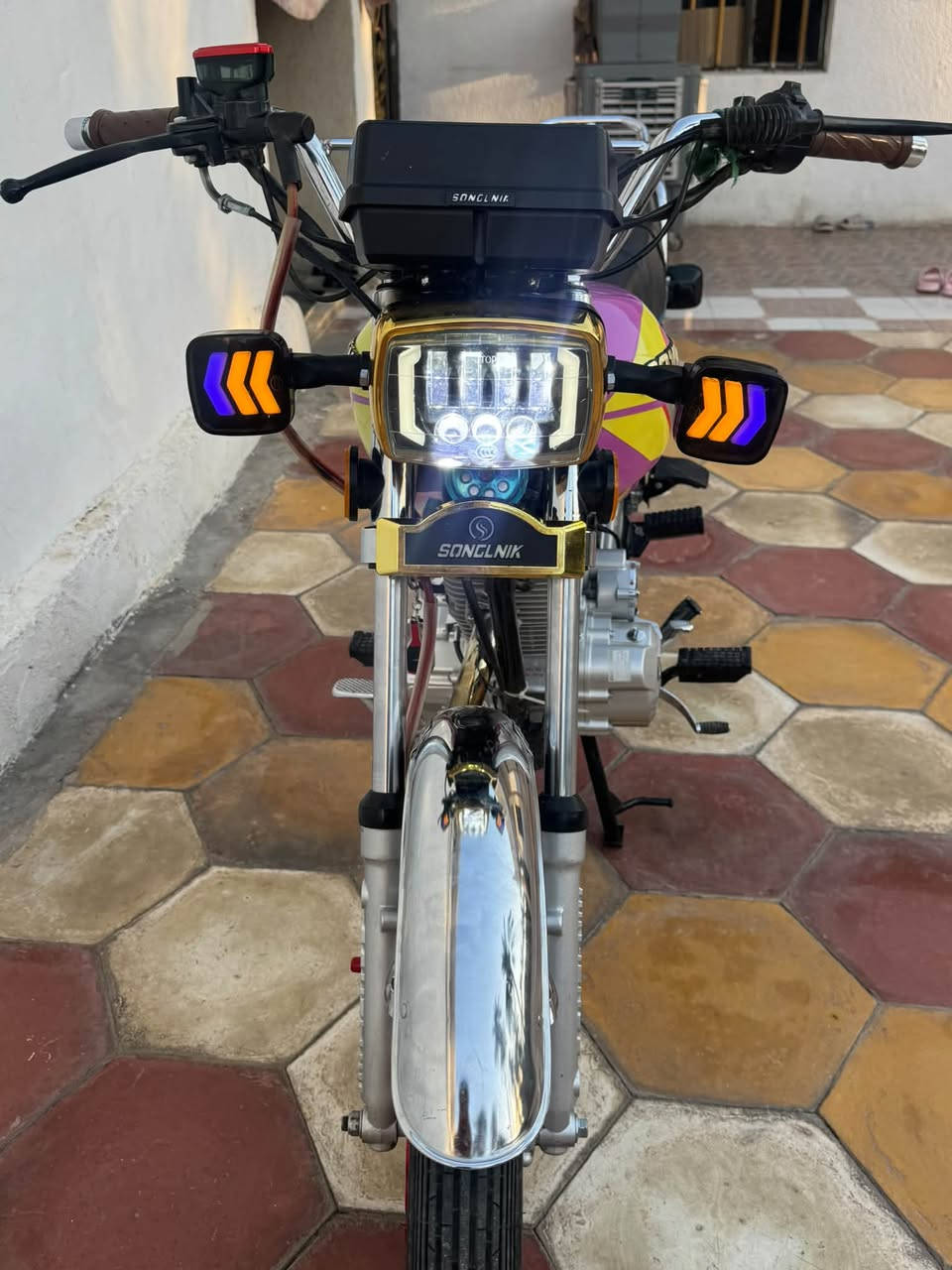 سيفان • موديل 25 • سكنر
