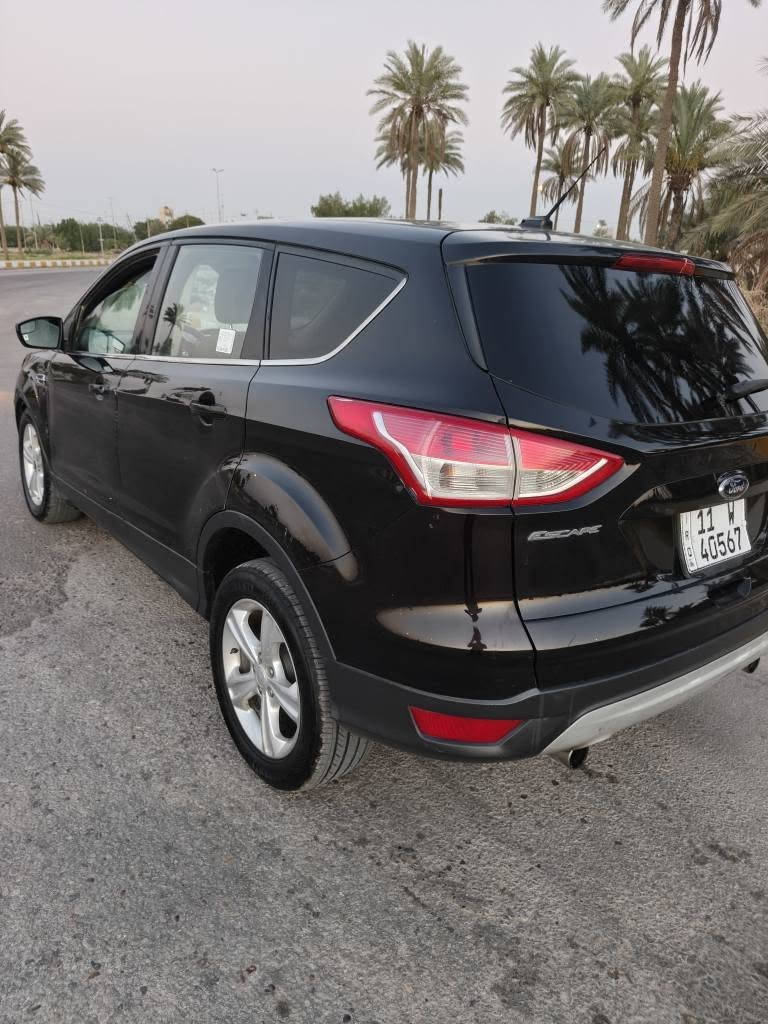 فورد سكيب وارد امريكي صبغ قطعتين  رقم بغداد انگليزي سنوية ل 28 موديل 2013 محرك 1600 تيربو جاهزة گير محرك تبريد حدادية كهربائيات مكانها حلة بيع او مراوس للاتصال *********** حلة, بابل
