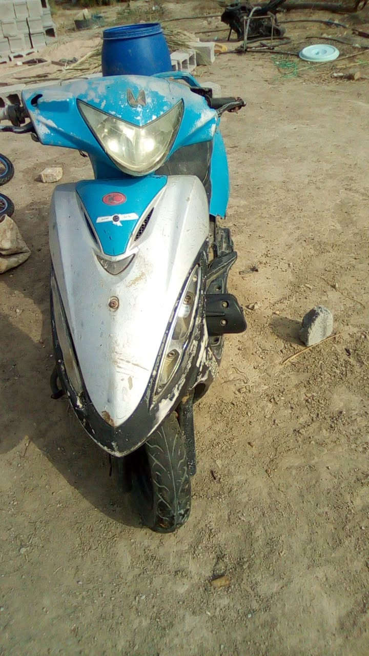 ***********
كامكو للبيع شغاله أبيع كوم حديد نقص تغير وقبق هندر مكسور سعر 💯

